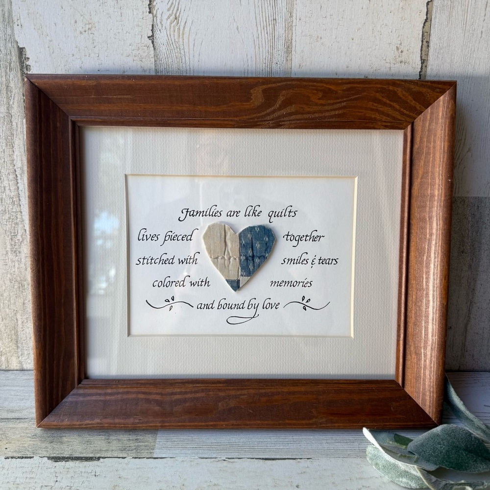Vintage Wooden Framed Wall Artwork Quilted Heart with Quote About Family